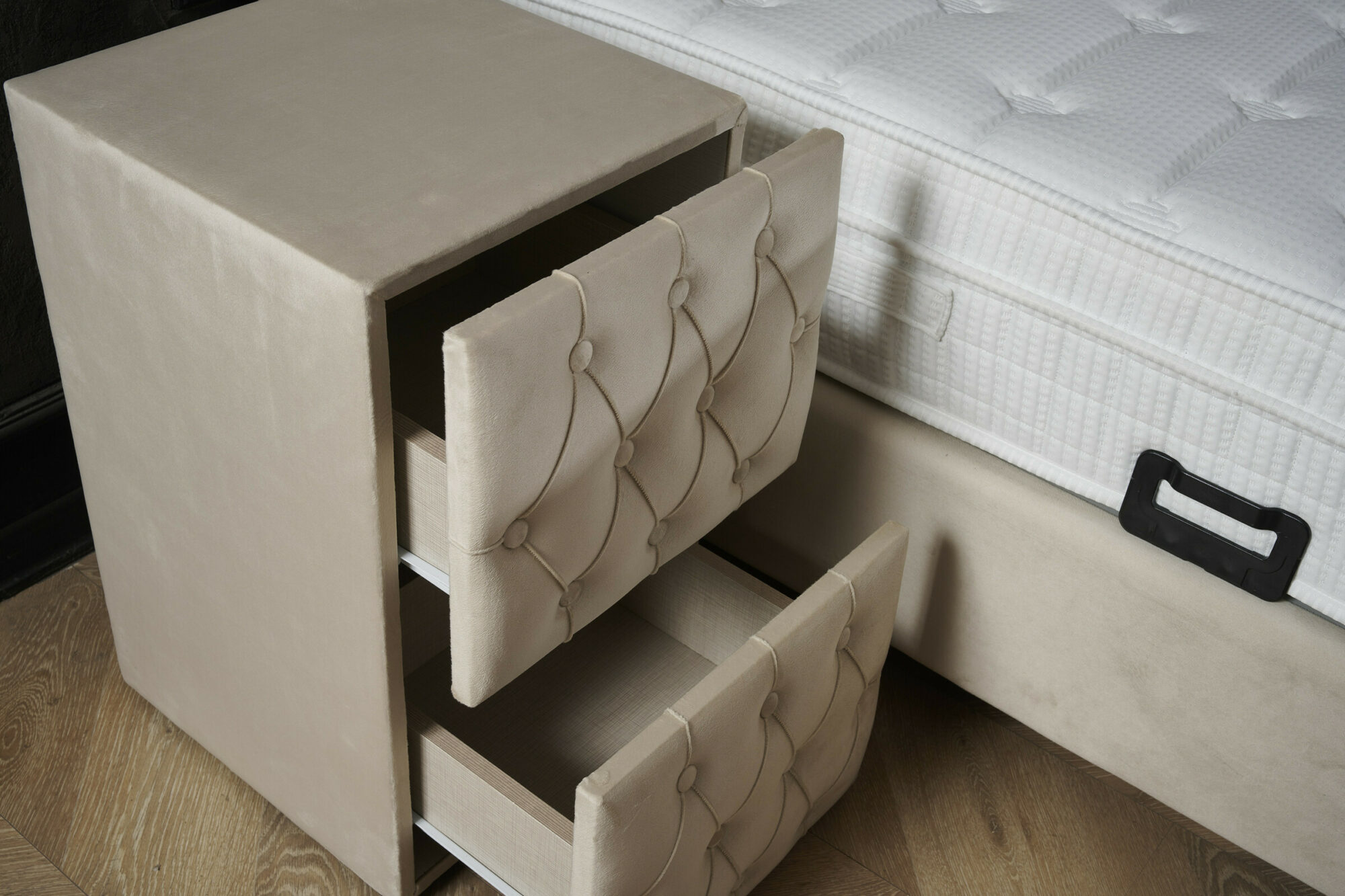 opbergboxspring_aurora_tweepersoons_beige (2)